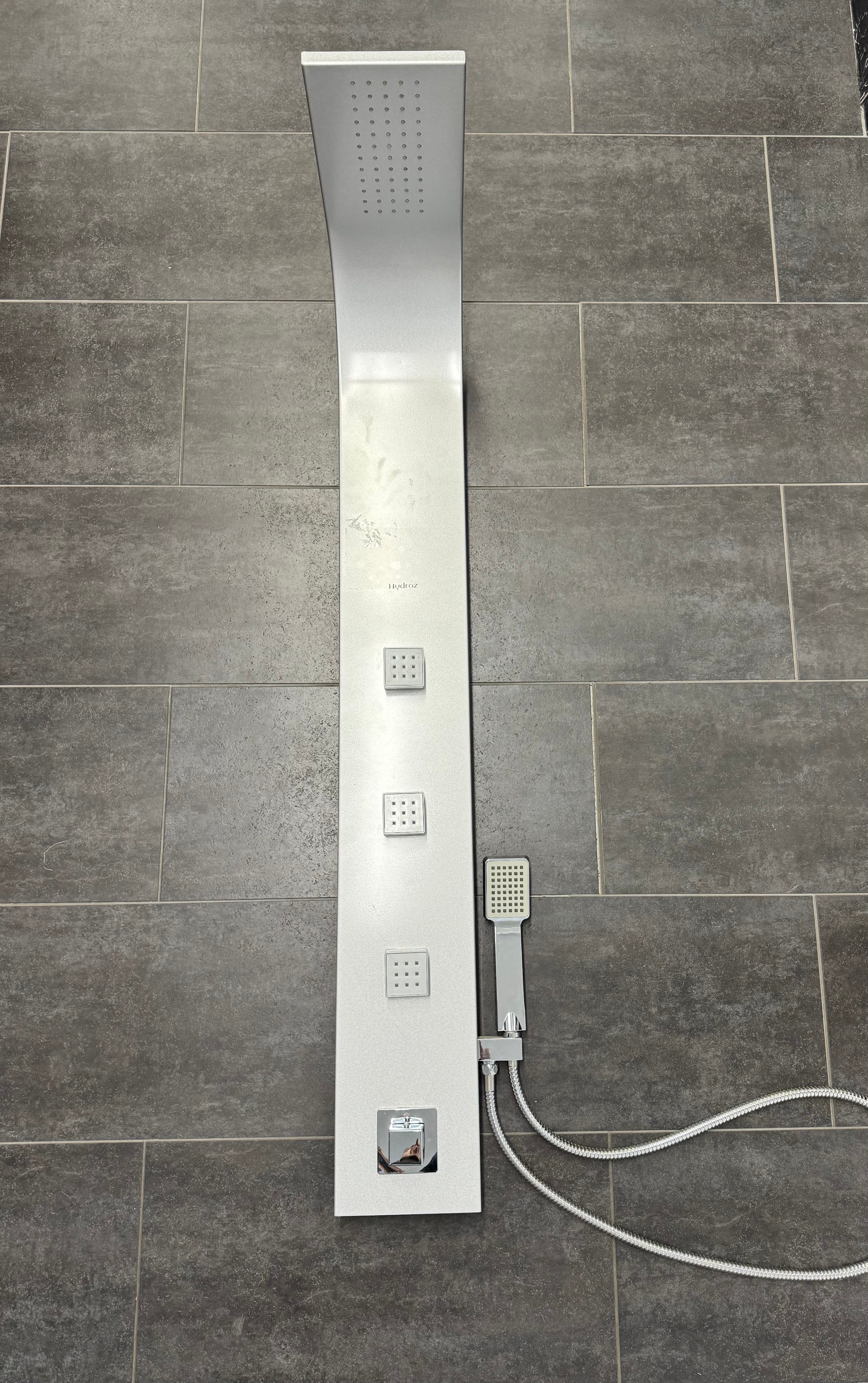 SHOWER COLUMN - A99 (LIQUIDATION)