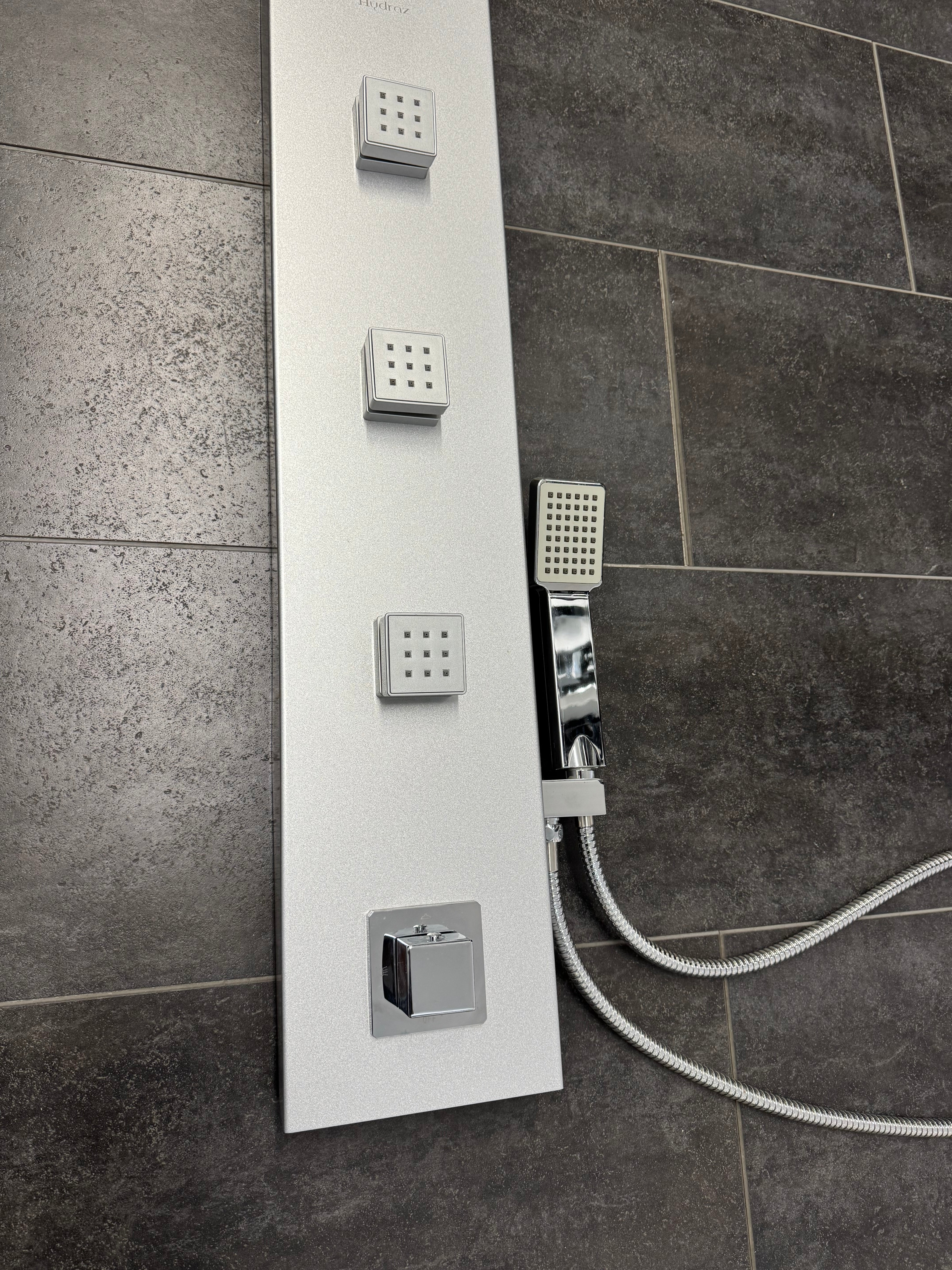 SHOWER COLUMN - A99 (LIQUIDATION)