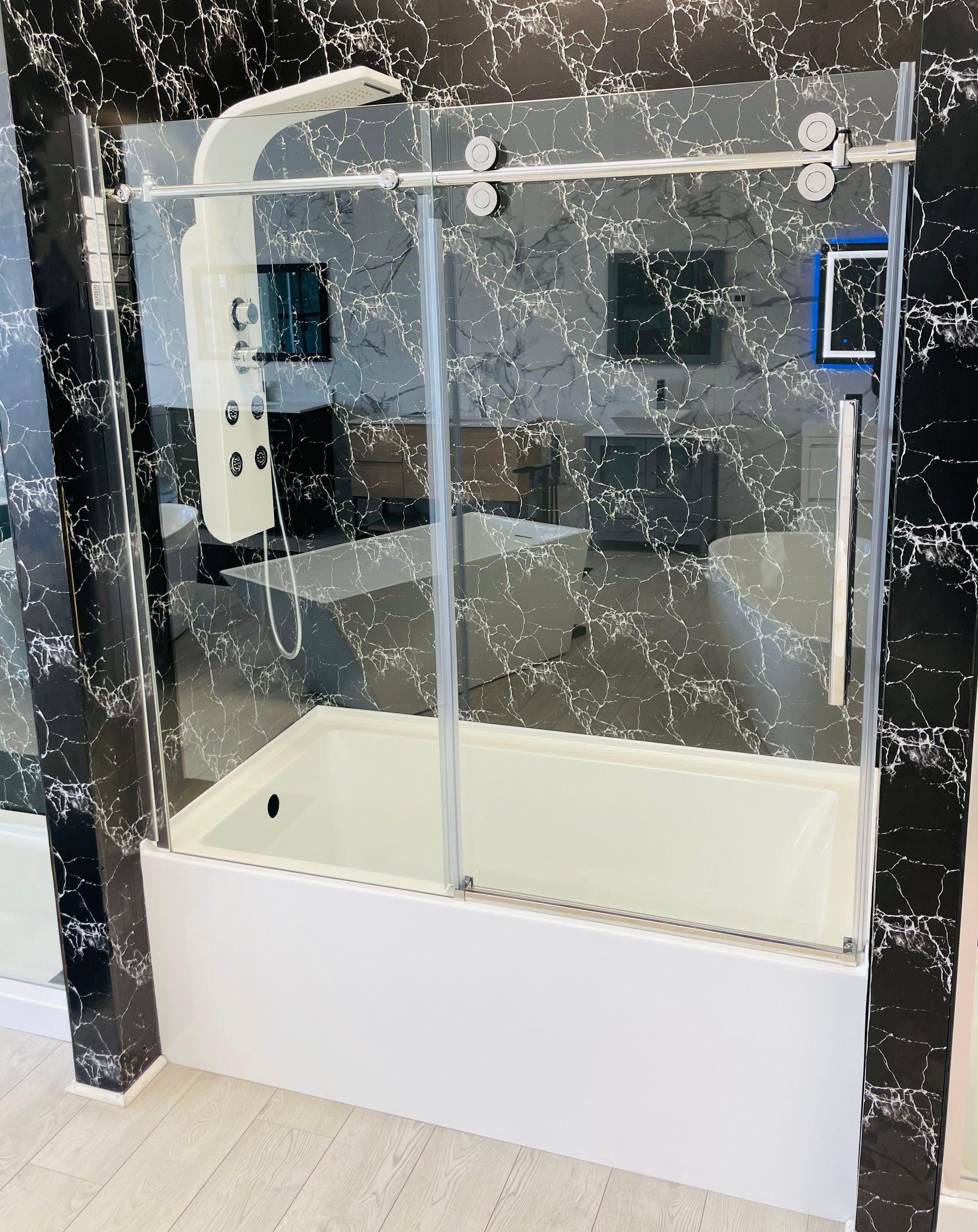 SLIDING BATH SHOWER DOOR - ZARO 8MM (PROMO)