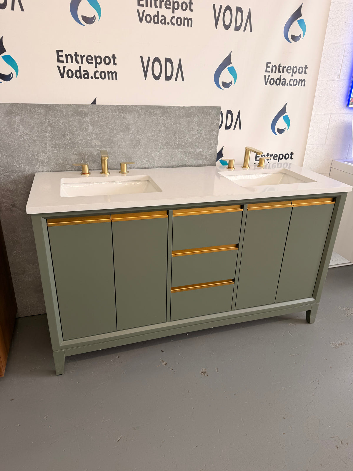 VANITÉ VA80 - 60" DOUBLE (DEMONSTRATOR)